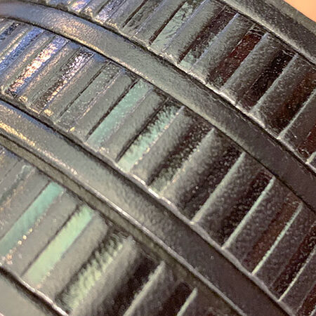 Flat leather lace with stripes