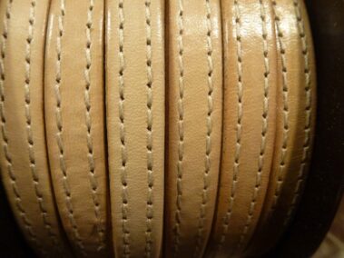 Leather strip with two stitches Ref. TCP 10 with two sewn Natural color