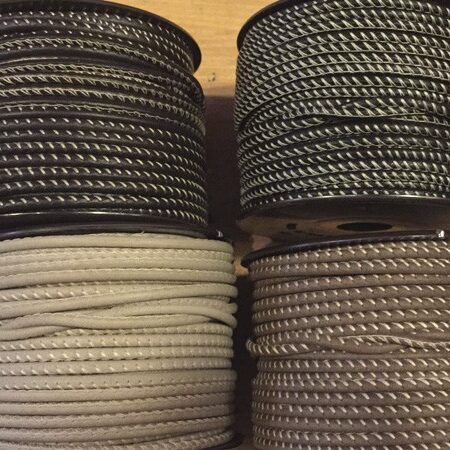 3 mm cord. of diameter Folded with leather. Ref. C 3