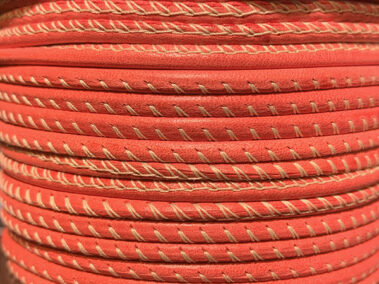 Cordón de piel color fresa