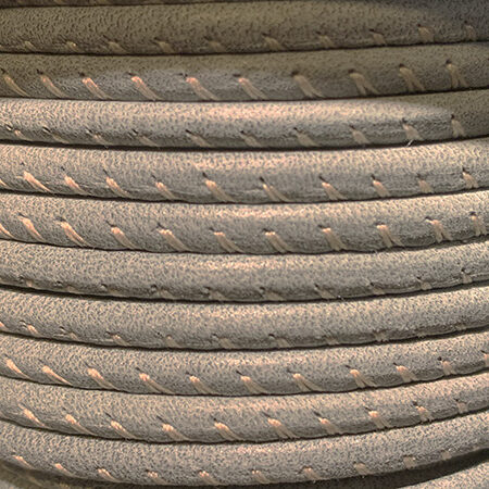 Cordón de piel color gris