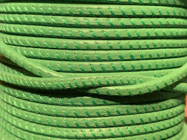 Cordón de piel manzana