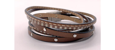 BRACELET WITH MEDIUM BROWN FLAT LEATHER LACE