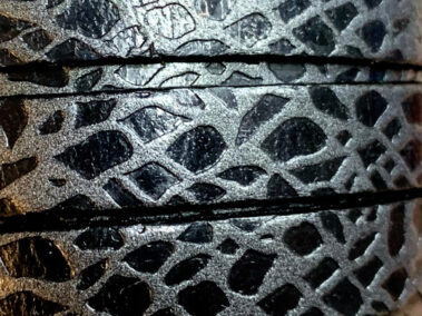 Flat leather lace engraved old silver and black