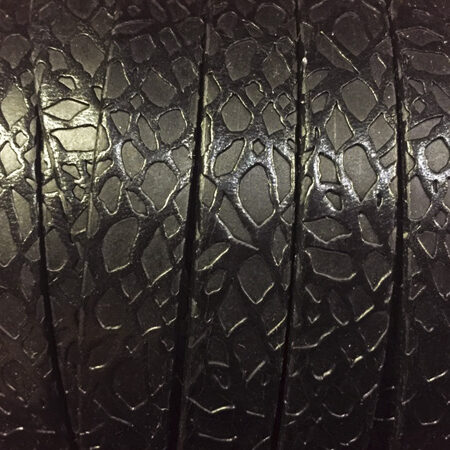 Tira de Cuero Grabado con motivo girafa para el diseño de brazaletes y pulseras para la joyería y bisutería.