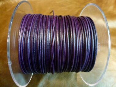 Round Leather Kangaroo, 1 mm. diameter,Purple color.