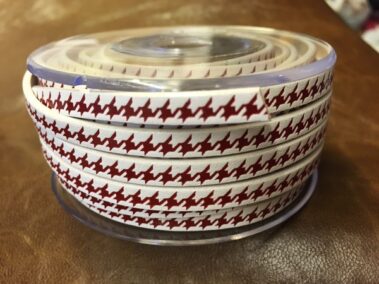Engraved Leather Lace 6x2 mm. with Hundstooth pattern