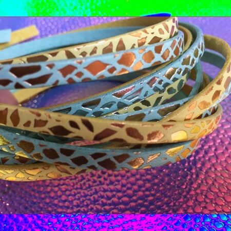 5x2 mm leather strap. Yellow Candy and Emerald Candy with Giraffe engraving with Old Gold Transfer.