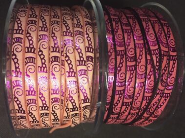 Leather strip 5x2 mm. pink candy and fuchsia with engraved waves with magenta metal transfer