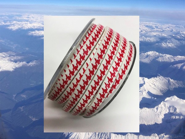 Engraved Leather Lace 6x2 mm. with Hundstooth pattern