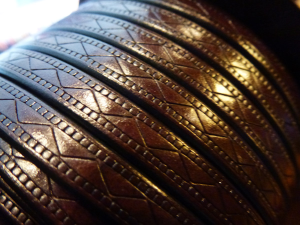 Cuero plano para pulseras.