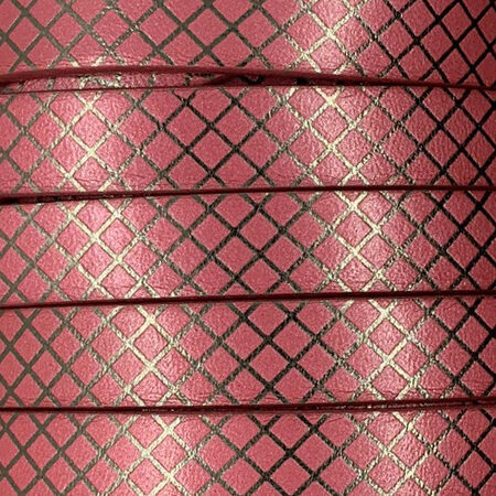 Ofrecemos originales grabados en la piel para el diseño de creativas y originales pulseras personalizadas.