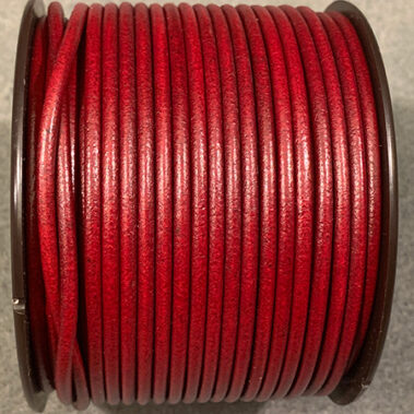 Cordón de cuero redondo Rojo de 3 mm de diámetro fabricado en España para bisutería y complementos- Curtidos Pinós.
