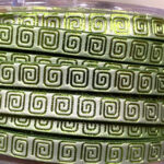 Flat leather lace with Greca.