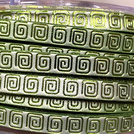 Flat leather lace with Greca.