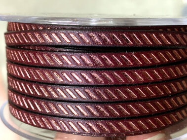 Flat leather lace with patten diagonals